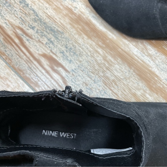 Nine West Black Faux Suede Wedge Bootie, Girls Size 4 - Picture 5 of 8